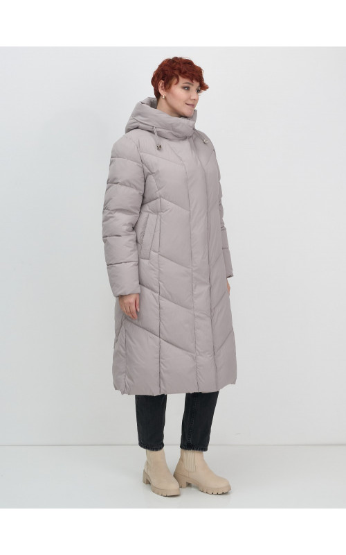 Длинный женский пуховик с капюшоном для зимы