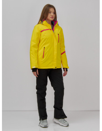 Женский горнолыжный костюм: стиль и комфорт для зимних приключений.