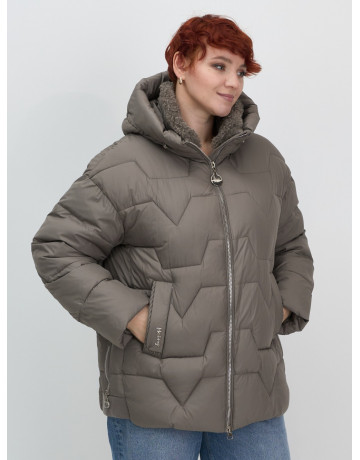 Пуховик для женщин с искусственной овчиной: стиль и тепло зимой