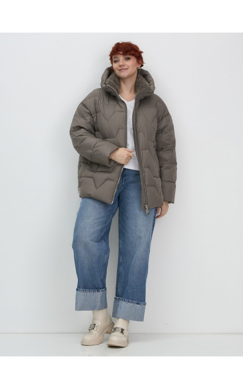 Пуховик для женщин с искусственной овчиной: стиль и тепло зимой