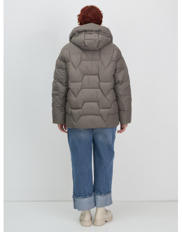 Пуховик для женщин с искусственной овчиной: стиль и тепло зимой