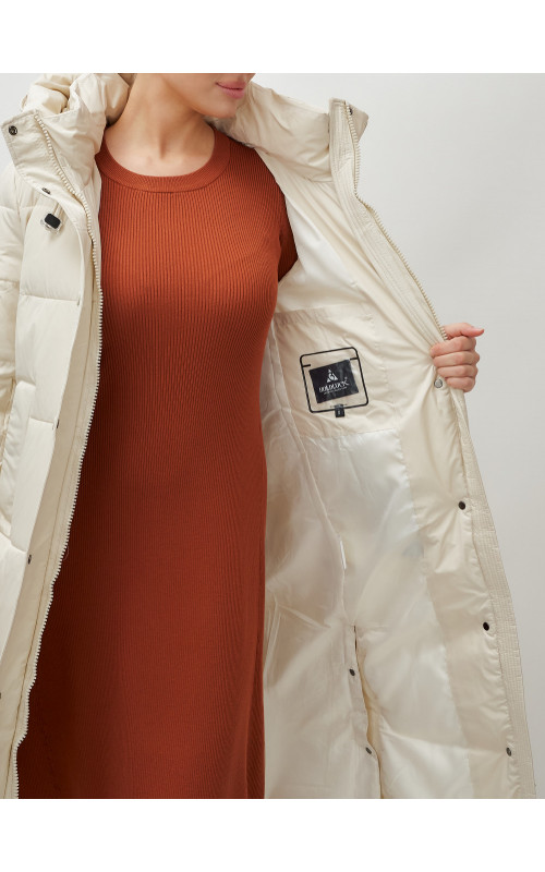 Длинный женский пуховик с капюшоном