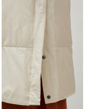 Длинный женский пуховик с капюшоном