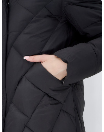 Длинный женский пуховик прямого кроя с капюшоном.