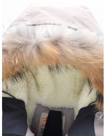 Тёплая детская парка с регулируемой посадкой.