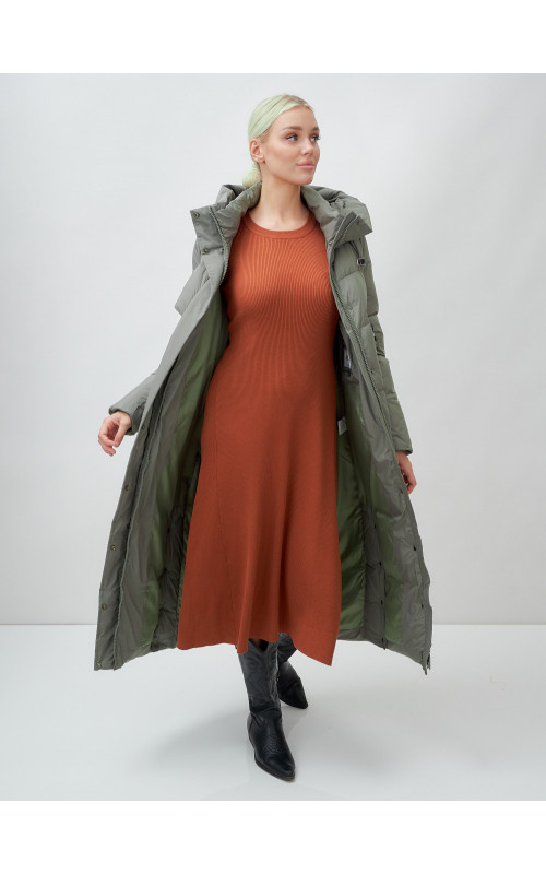 Длинный зимний пуховик с капюшоном для женщин