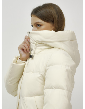 Женский зимний пуховик с капюшоном, светло-бежевый, удлинённый. в Тюмени
