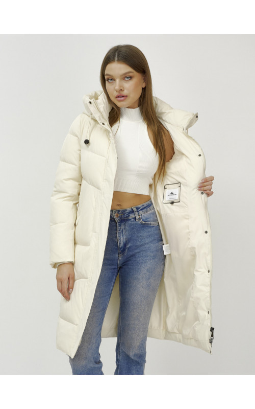 Женский зимний пуховик с капюшоном, светло-бежевый, удлинённый. в Тюмени