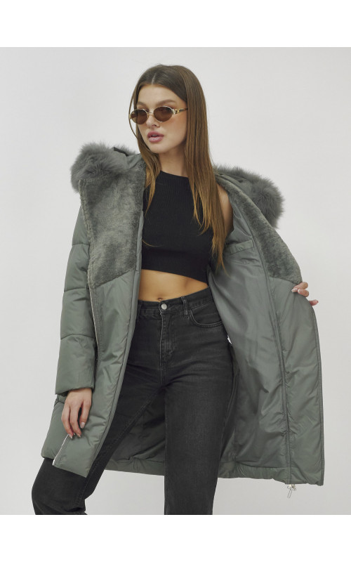 Женский зимний пуховик премиум-класса с мехом енота, зелёный. в Тюмени