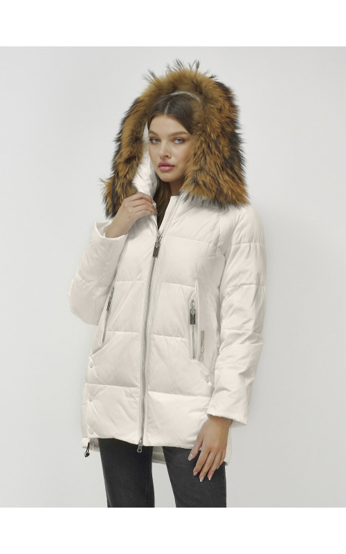 Пуховик женский зимний с мехом енот бежевый премиум в Тюмени