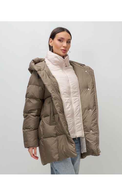 Женская зимняя куртка с капюшоном: стиль и комфорт для холодной зимы