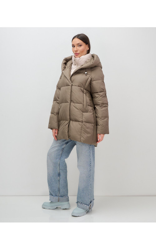 Женская зимняя куртка с капюшоном: стиль и комфорт для холодной зимы