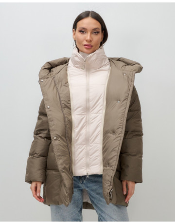 Женская зимняя куртка с капюшоном: стиль и комфорт для холодной зимы