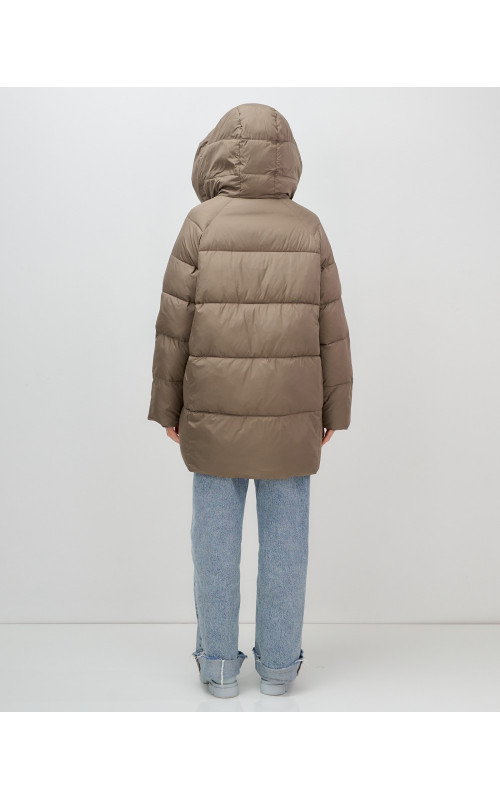 Женская зимняя куртка с капюшоном: стиль и комфорт для холодной зимы