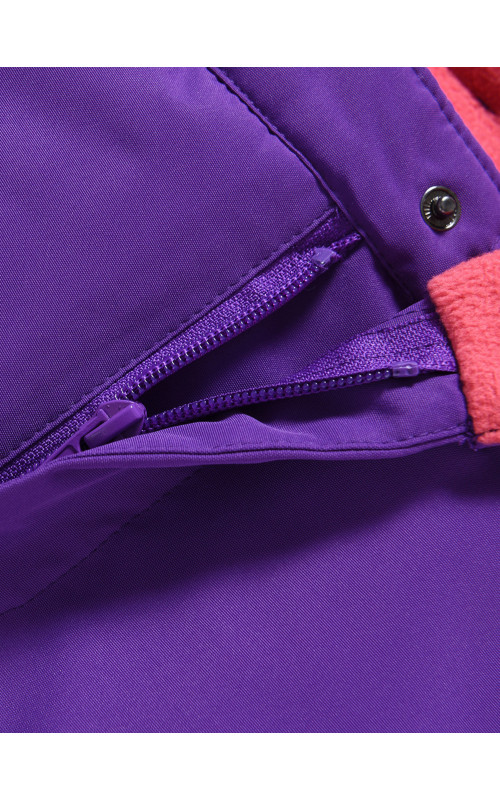 Зимний лыжный костюм для девочек: защита от холода и комфорт на склоне