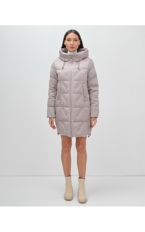 Пуховик зимний женский классический с капюшоном, светло-коричневый. в Тюмени