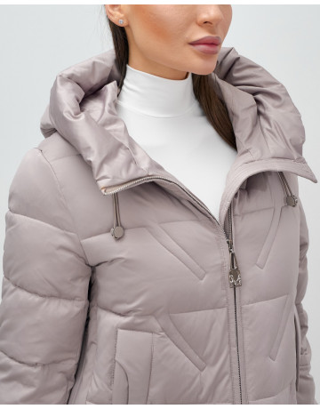 Пуховик зимний женский классический с капюшоном, светло-коричневый. в Тюмени