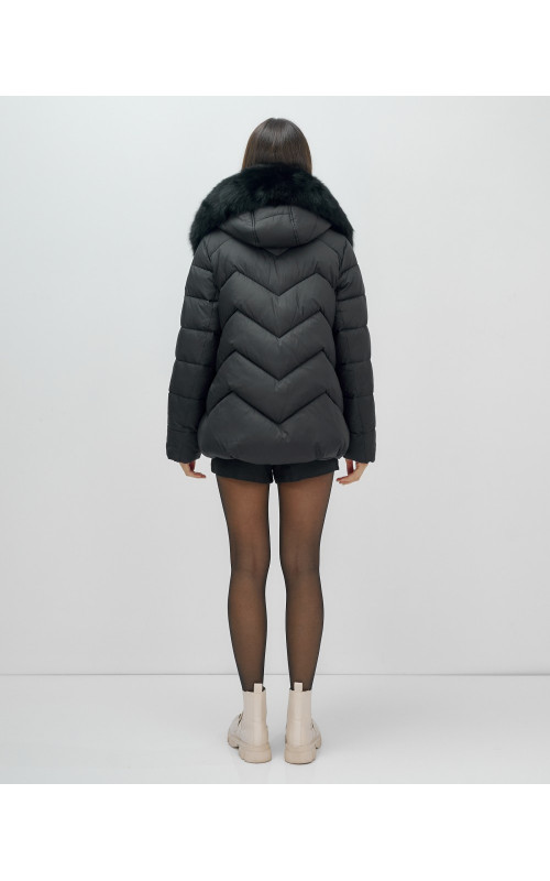 Женский зимний пуховик с мехом и капюшоном, чёрный. в Тюмени