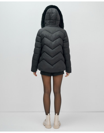 Женский зимний пуховик с мехом и капюшоном, чёрный. в Тюмени