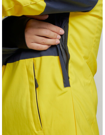 Женский горнолыжный костюм для зимних видов спорта.