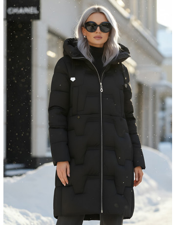 Женский длинный пуховик с капюшоном для зимы.