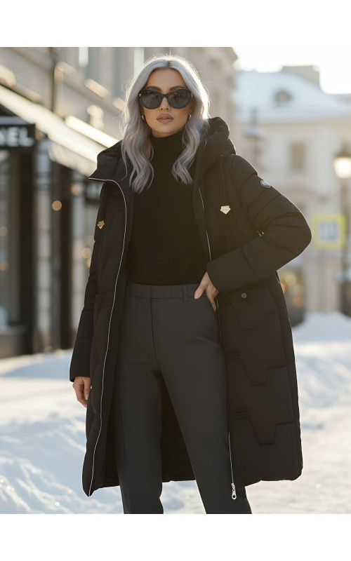 Женский длинный пуховик с капюшоном для зимы.