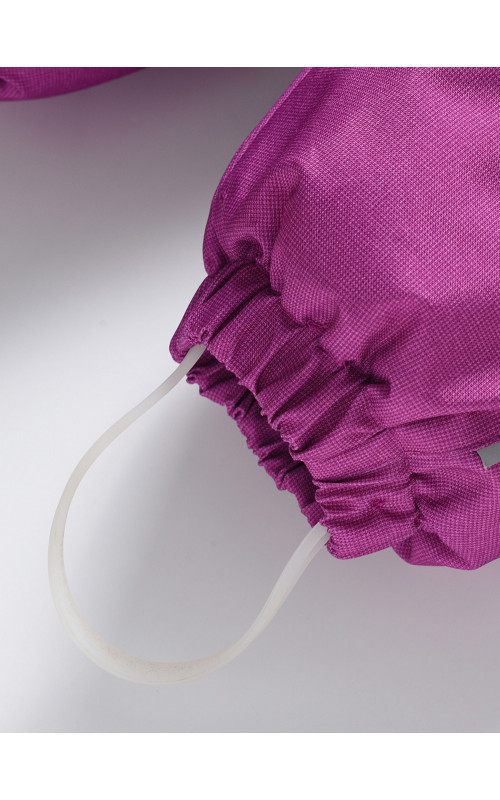 Зимний комбинезон для девочек для активных зимних игр.