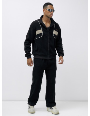 Утеплённый спортивный костюм для мужчин.