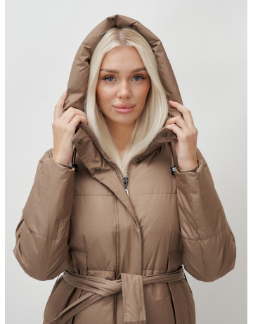 Тёплый женский пуховик с поясом и капюшоном.