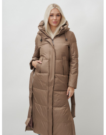Тёплый женский пуховик с поясом и капюшоном.