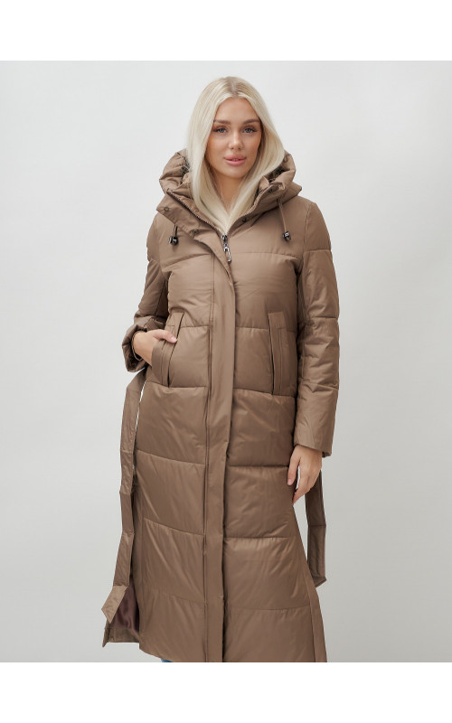 Тёплый женский пуховик с поясом и капюшоном.