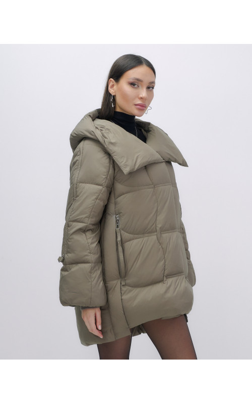 Женский зимний пуховик с капюшоном, коричневый. в Тюмени