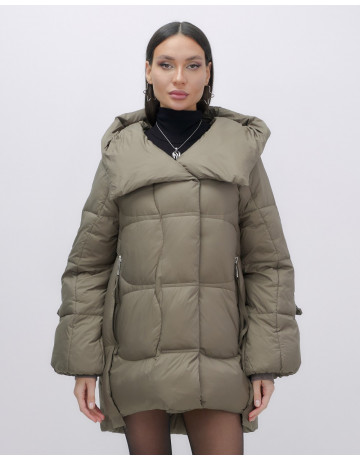 Женский зимний пуховик с капюшоном, коричневый. в Тюмени