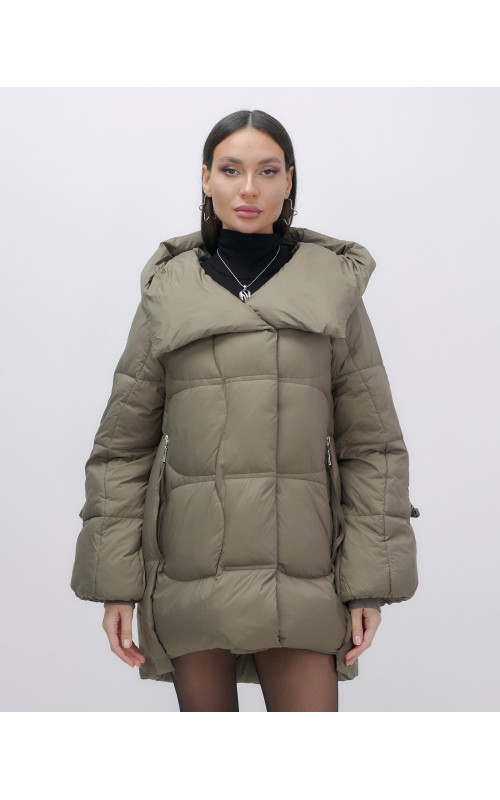 Женский зимний пуховик с капюшоном, коричневый. в Тюмени