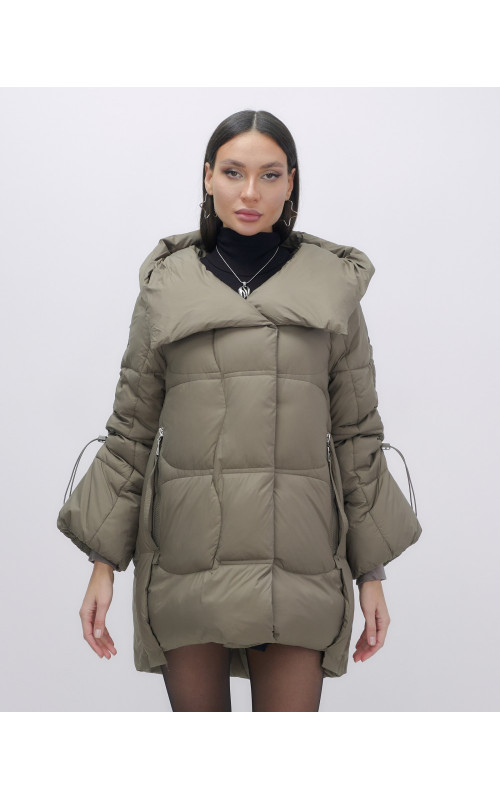 Женский зимний пуховик с капюшоном, коричневый. в Тюмени