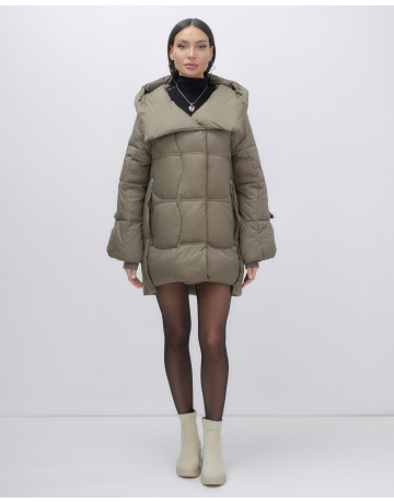 Женский зимний пуховик с капюшоном, коричневый. в Тюмени