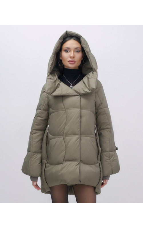 Женский зимний пуховик с капюшоном, коричневый. в Тюмени