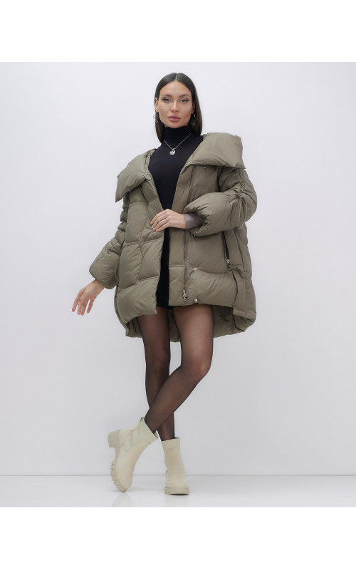 Женский зимний пуховик с капюшоном, коричневый. в Тюмени