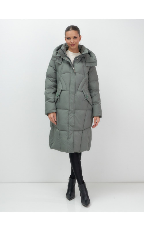 Длинный женский пуховик с капюшоном