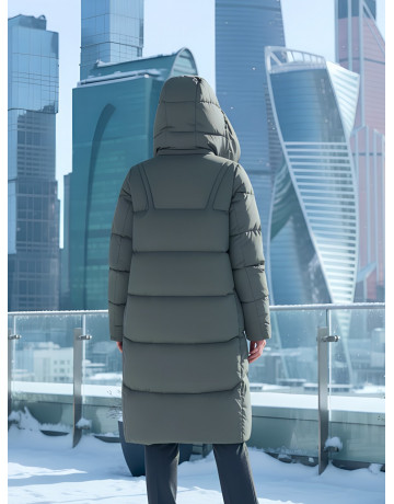Длинный женский пуховик с капюшоном