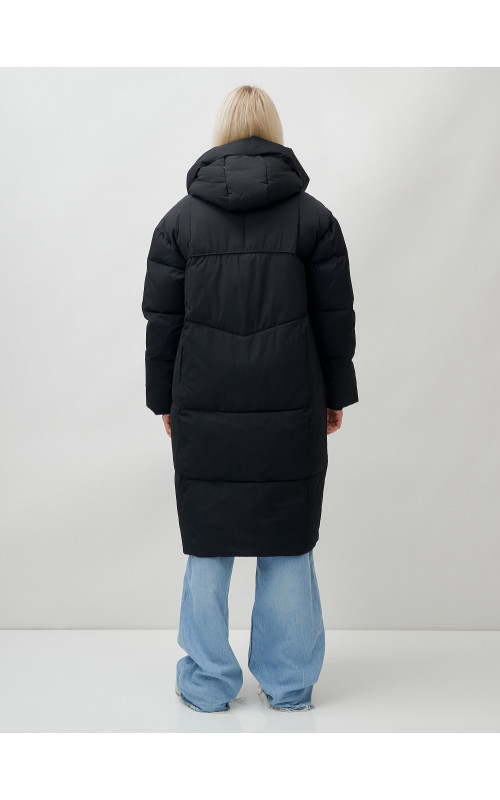 Длинный зимний пуховик с капюшоном для женщин