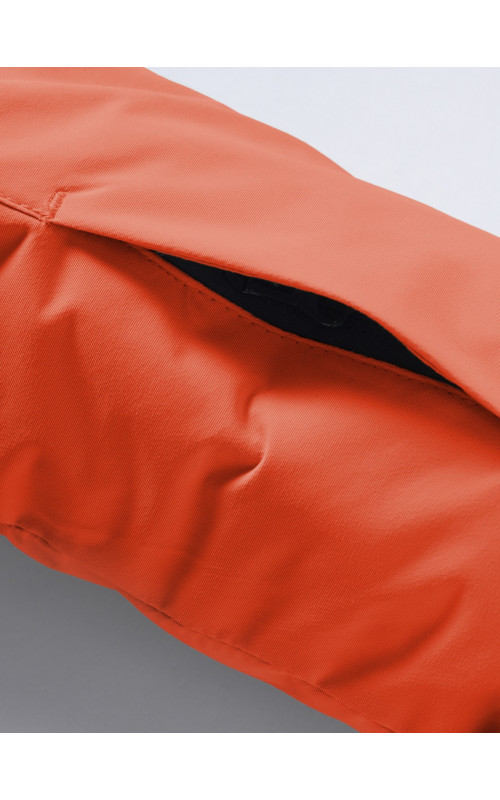 Горнолыжный костюм для подростков: защита и комфорт