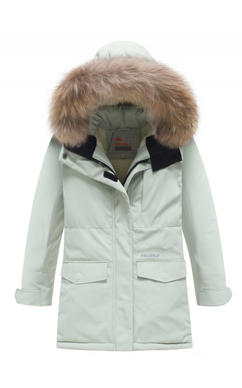 Зимняя парка для девочек подростковая с капюшоном.
