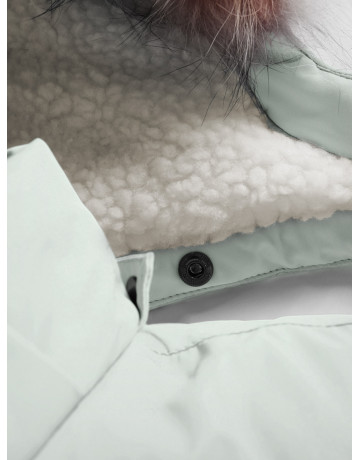 Зимняя парка для девочек подростковая с капюшоном.