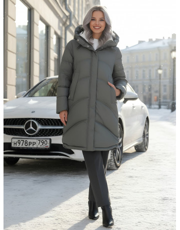 Длинный зимний пуховик для женщин с капюшоном
