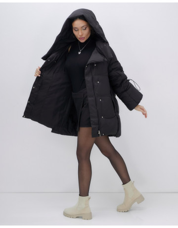 Пуховик женский зимний с капюшоном, чёрный. в Тюмени
