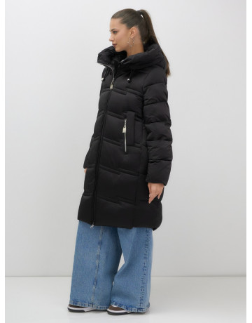 Длинный зимний пуховик для женщин с капюшоном.