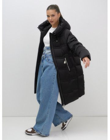 Длинный зимний пуховик для женщин с капюшоном.