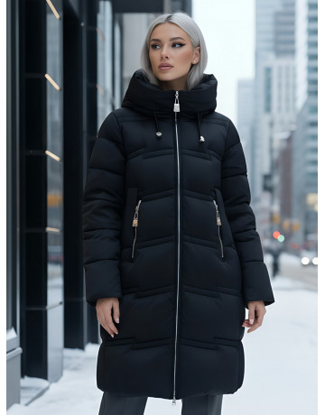 Длинный зимний пуховик для женщин с капюшоном.