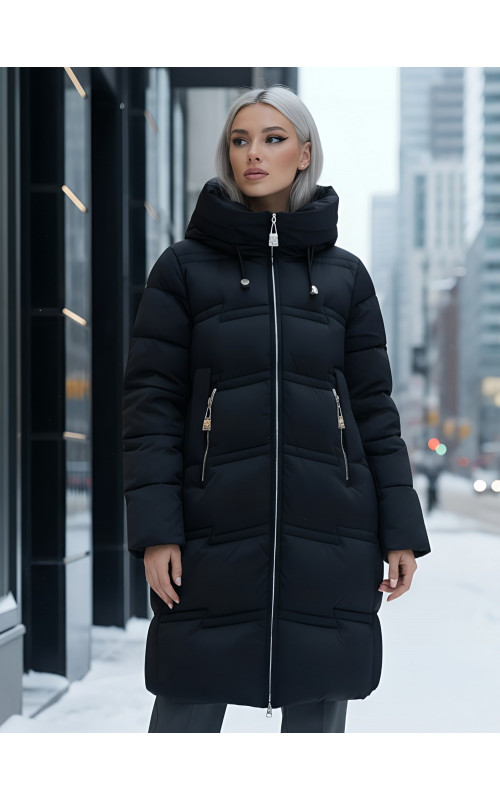 Длинный зимний пуховик для женщин с капюшоном.